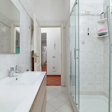 Via Tempio * 圣特奥多罗